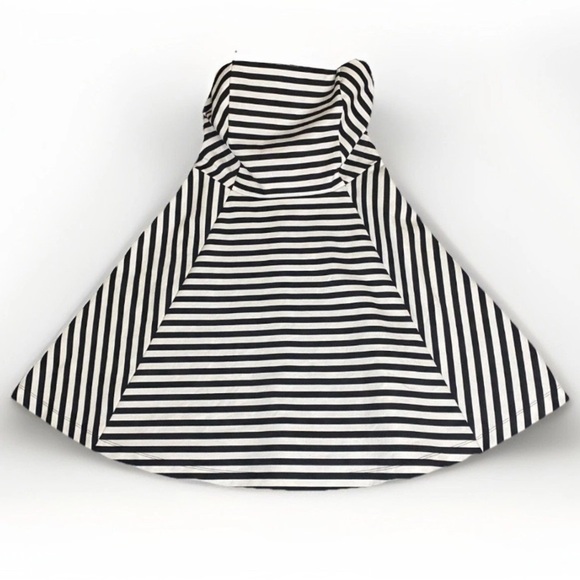 Express Dresses & Skirts - Express Women Sz 8 Black & White Striped Strapless Dress Fit & Flare Chic Style